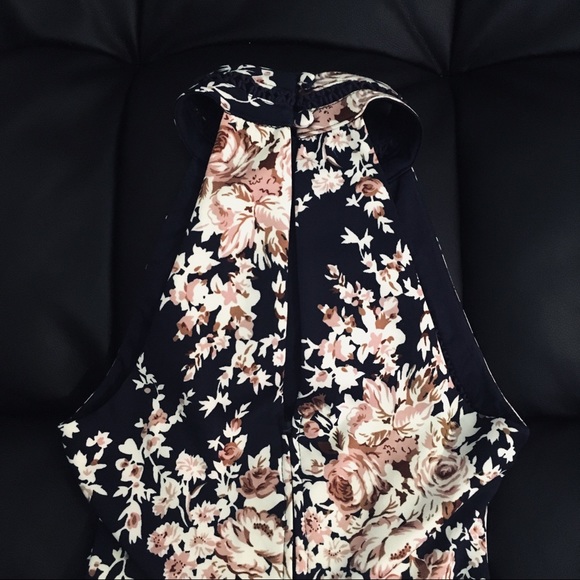 MACYS Dress - Picture 2 of 7